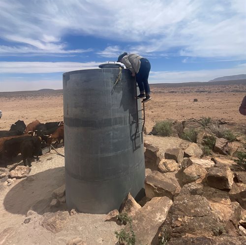 Navajo water tank